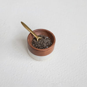 Marble and Acacia Wood Pinch Pot: Elegant and Functional Kitchen Accessory